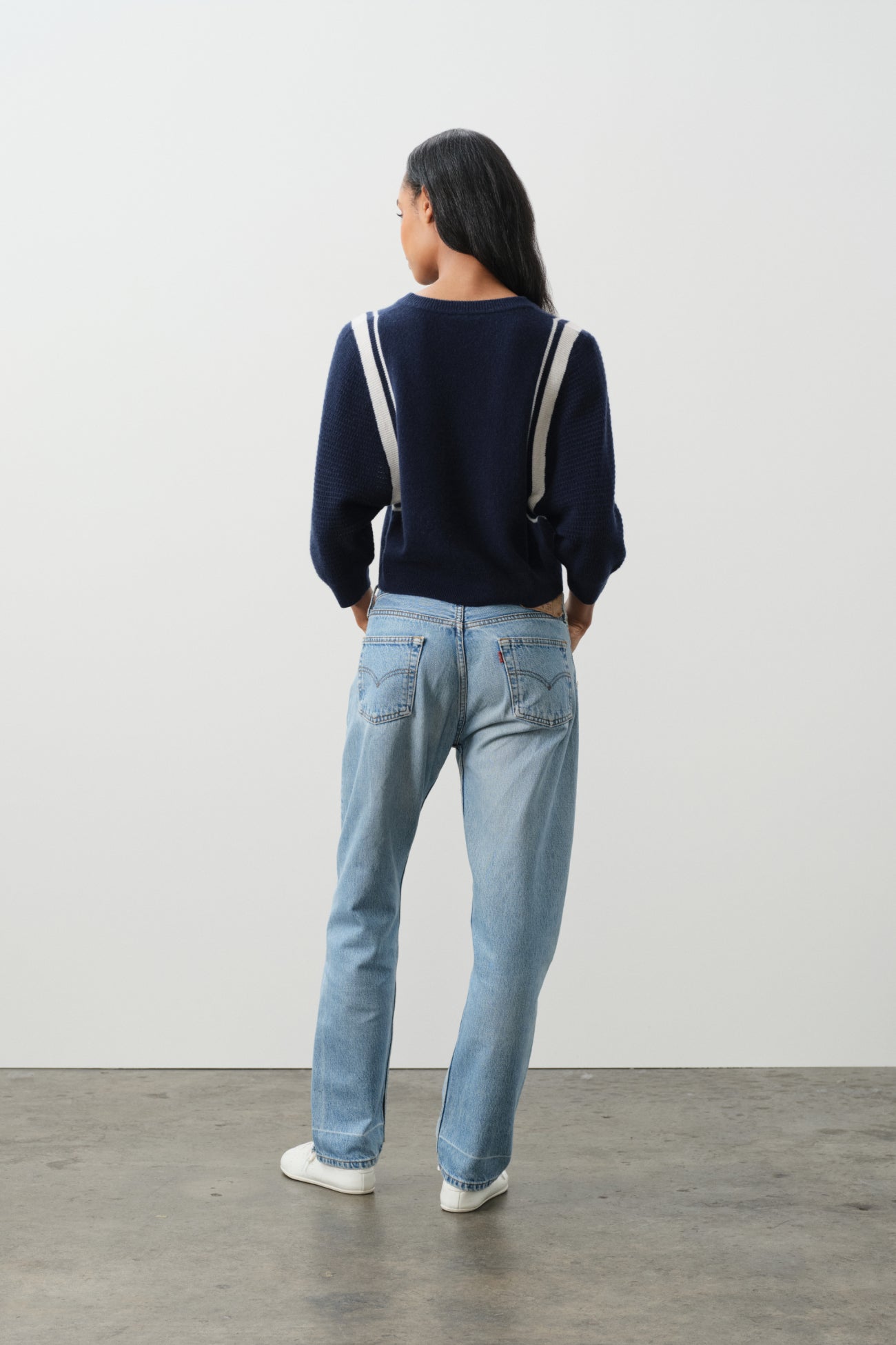 AMANDA CROPPED DOLMAN CREWNECK