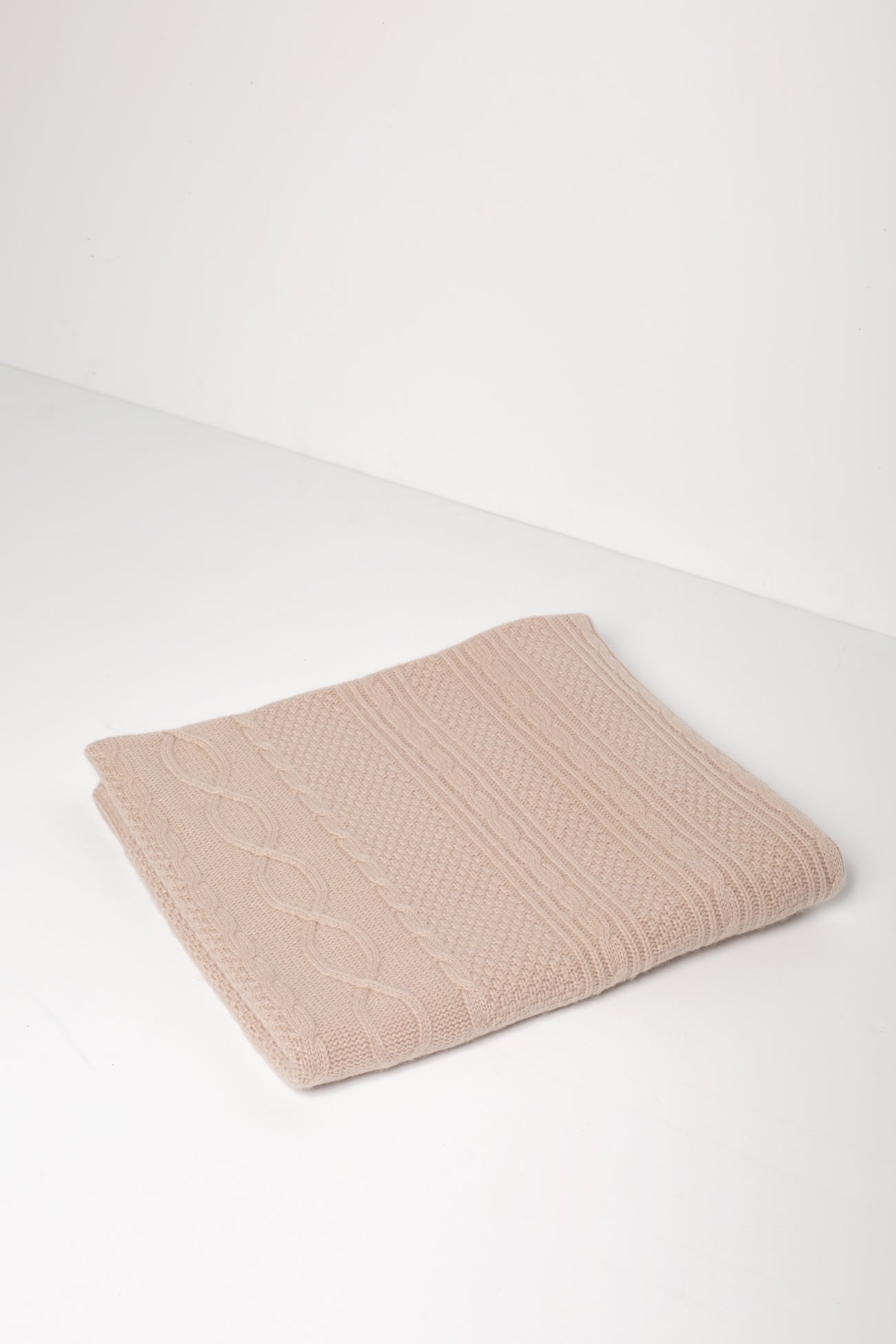 CABLE CASHMERE BABY BLANKET