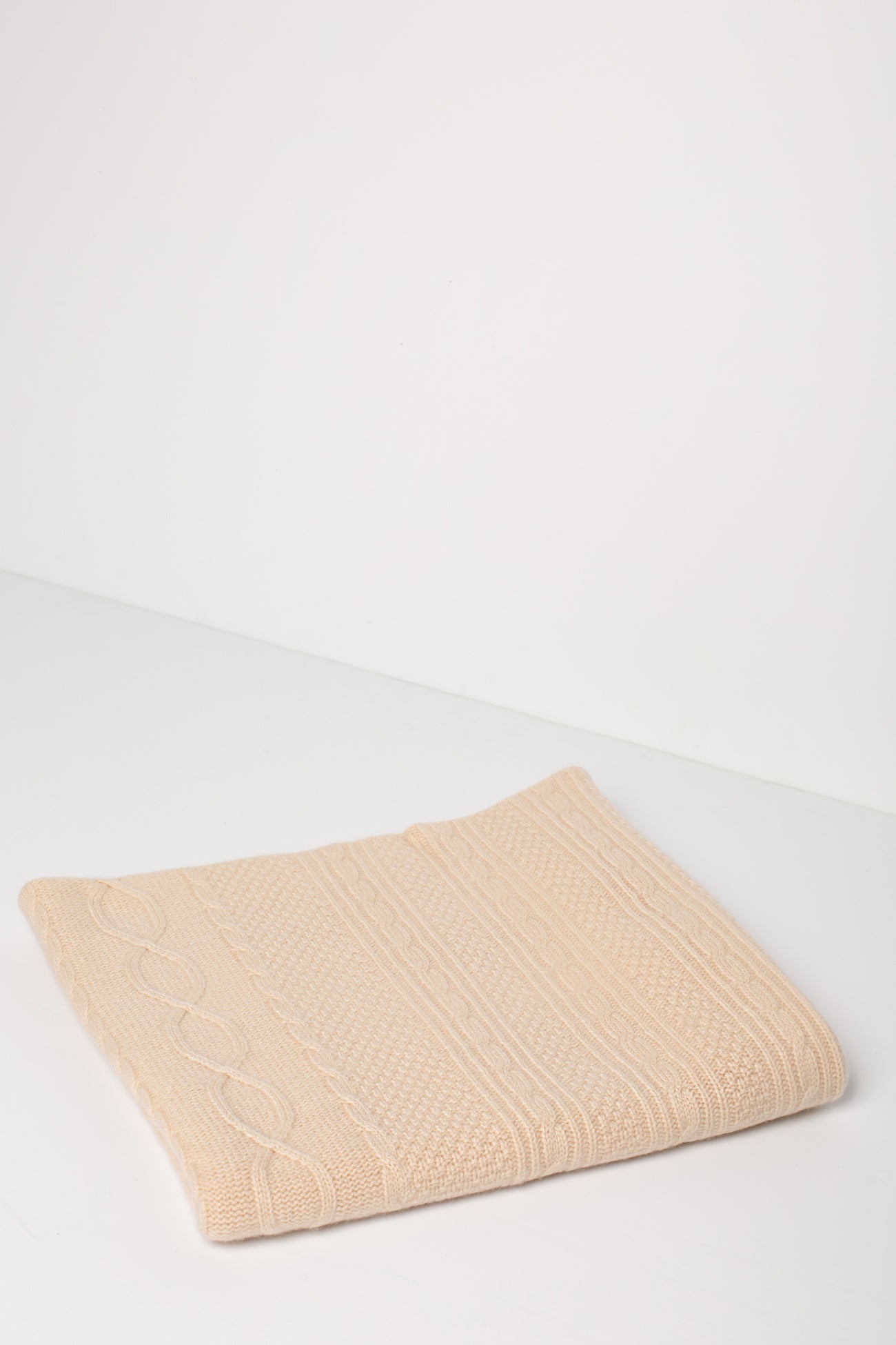 CABLE CASHMERE BABY BLANKET