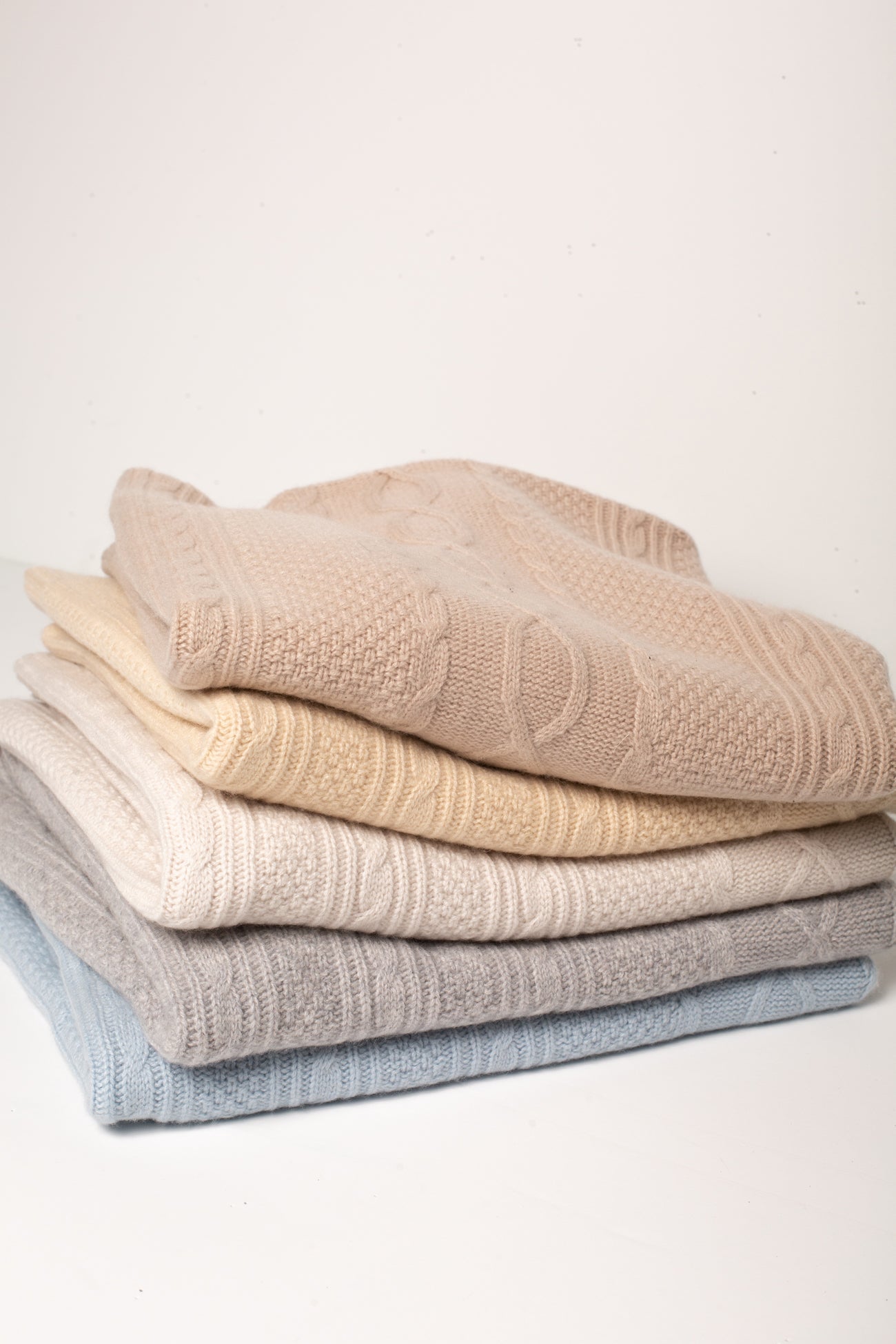 CABLE CASHMERE BABY BLANKET