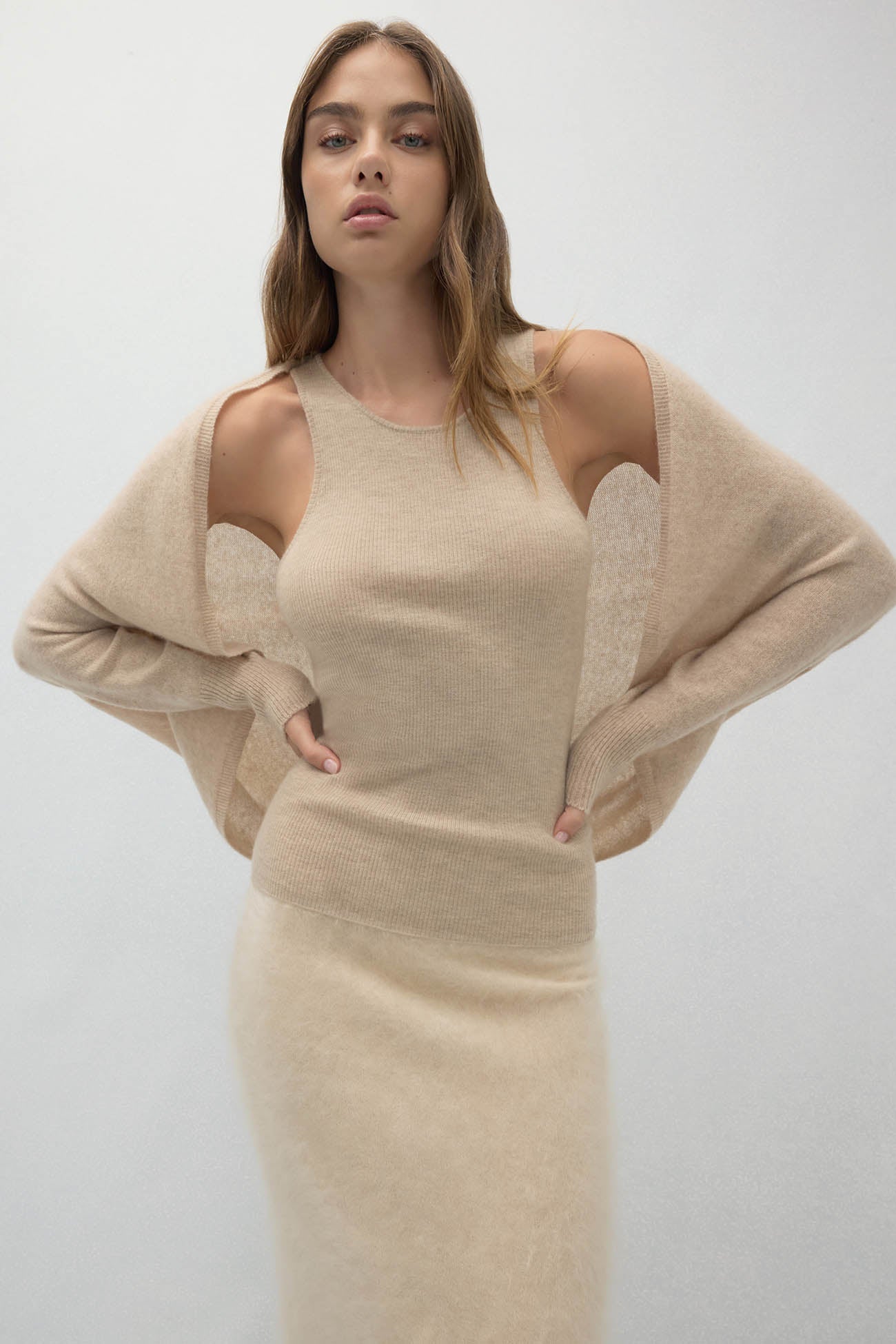 MELI FEATHERWEIGHT CASHMERE SHRUG