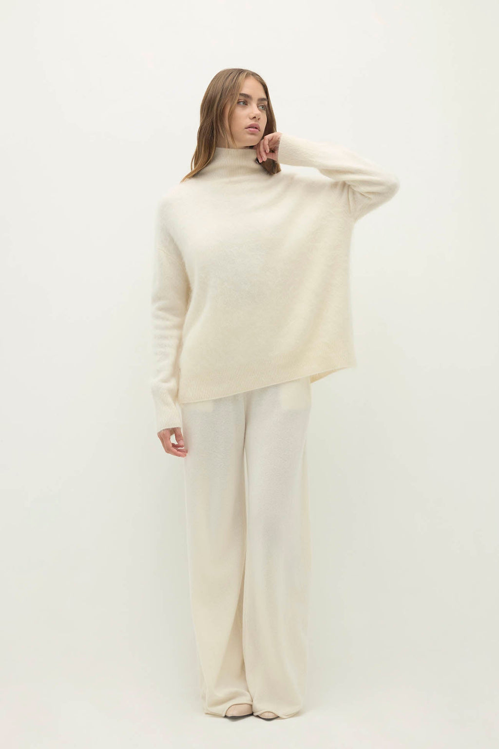 ETHEL BRUSHED CASHMERE TURTLENECK SWEATER