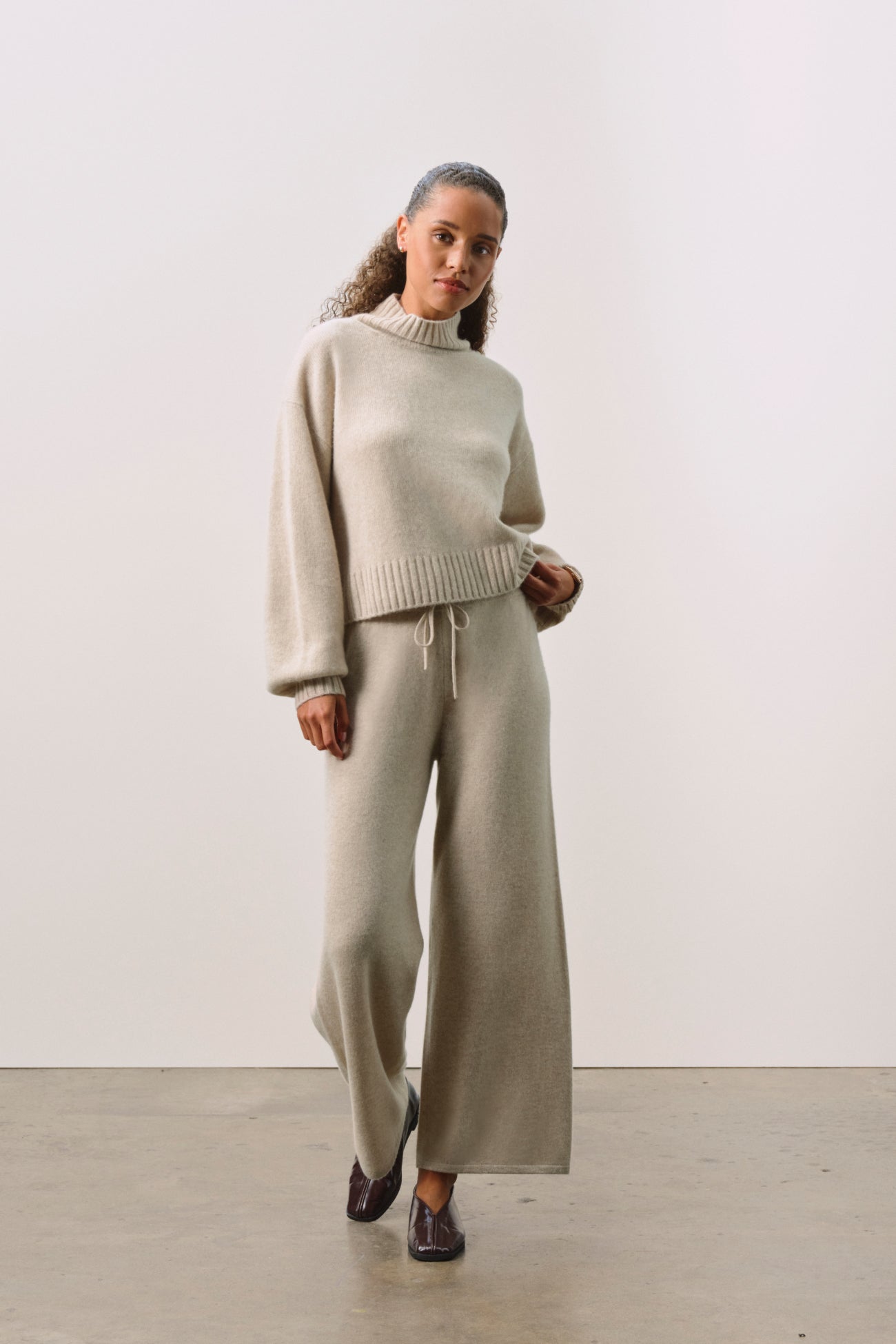 EMBER CASHMERE TURTLENECK