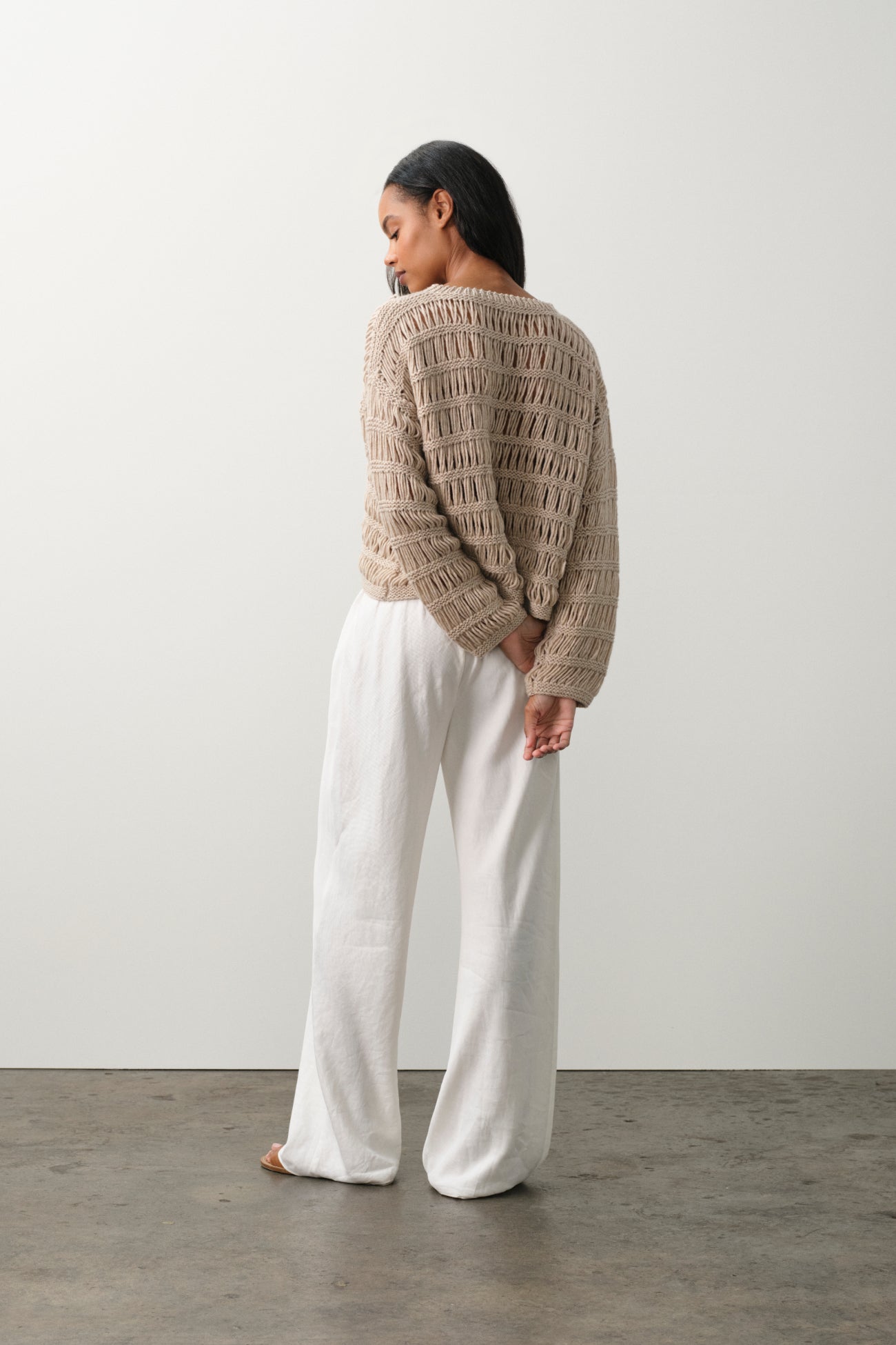 DAISY HAND-KNIT CREWNECK