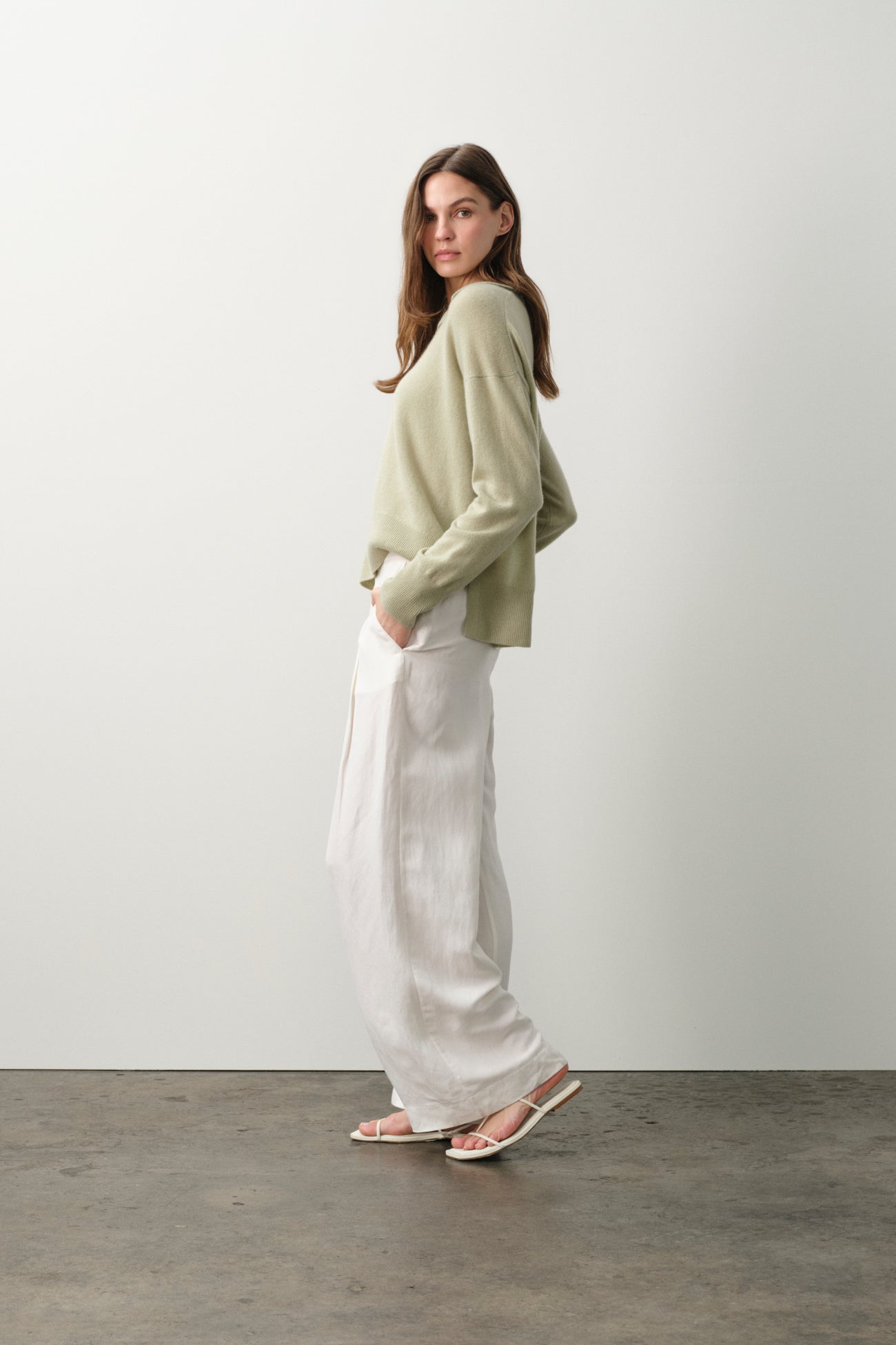 IMOGEN FEATHERWEIGHT CASHMERE POLO